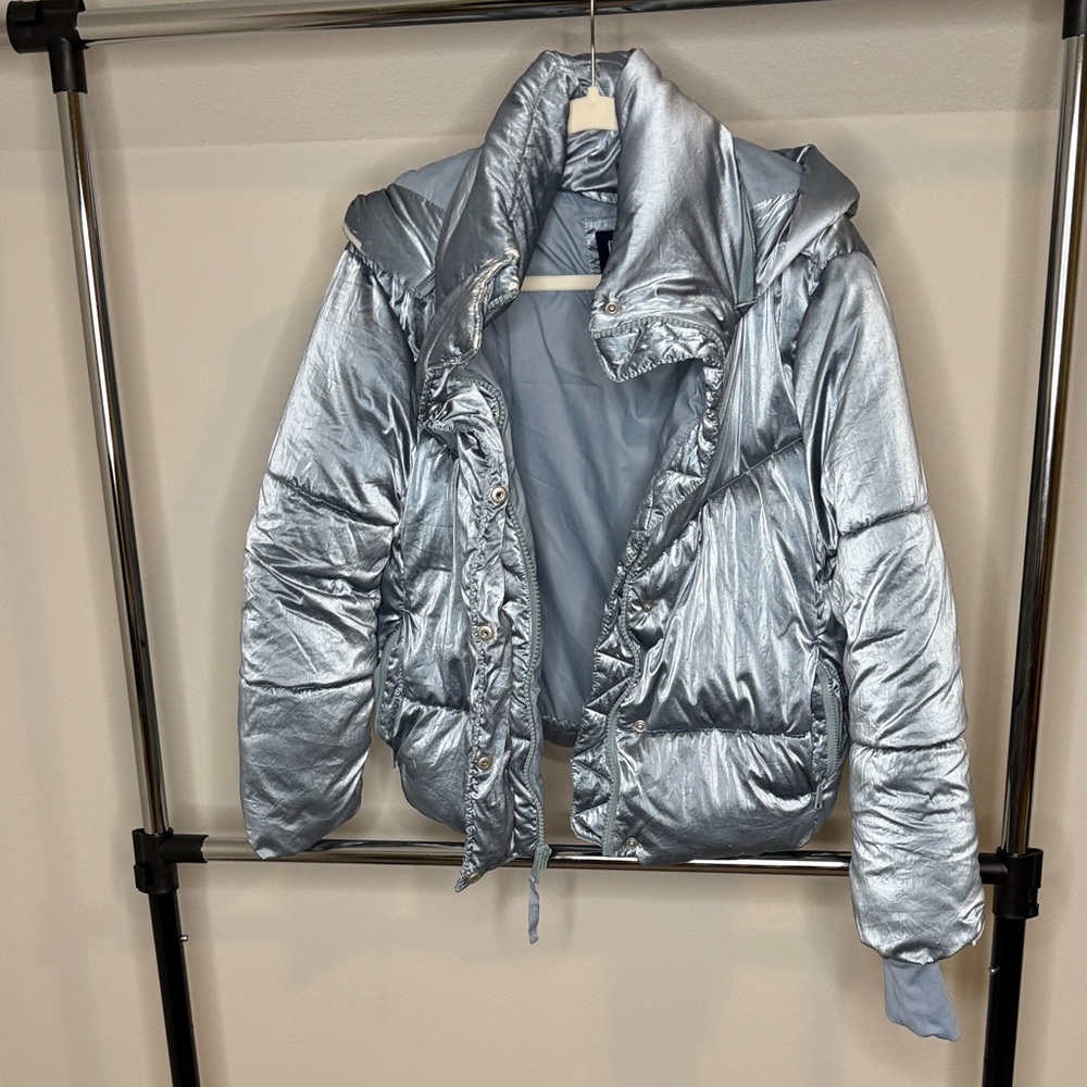 GAP Shiny Silver Women's Puffer Jacket